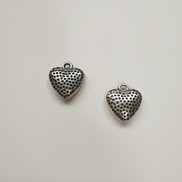 Cuore in plastica colore argento "oldsilver"